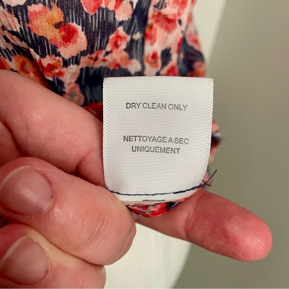 Joie 100% Silk Pleated Sheer Flutter Sleeve Floral Blouse  Size Extra Small - Picture 7 of 8